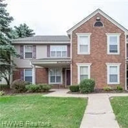 Rent this 2 bed condo on 1625 Emerson Circle in Rochester Hills, MI 48307