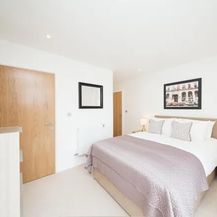 Image 5 - Arrandene Apartments, Silverworks Close, London, NW9 0DW, United Kingdom - Room for rent