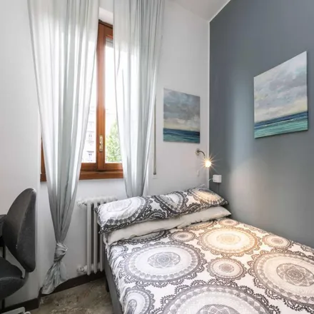 Rent this 4 bed room on Cascina Rampina in Via Quindici Martiri, 20055 Vimodrone MI