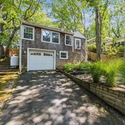 Rent this 3 bed house on 10 Spring Ln in Sag Harbor, New York