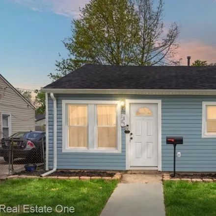Buy this 2 bed house on 1805 East Meyers Avenue in Hazel Park, MI 48030