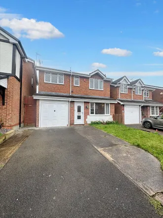 Rent this 4 bed house on Barley Close in Glenfield, LE3 8SB