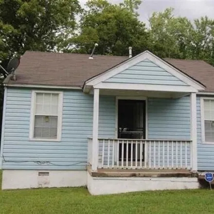 Buy this 2 bed house on 2633 Roper Road in Memphis, TN 38128