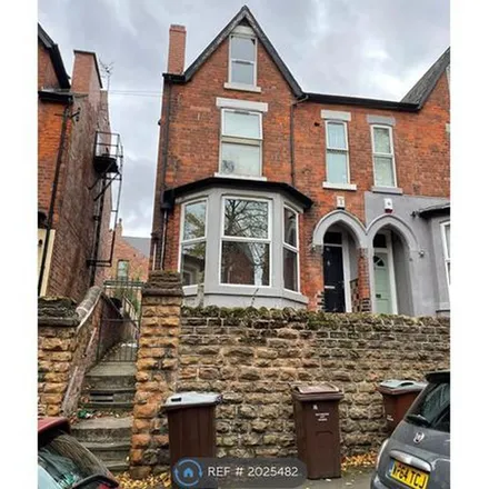 Rent this 6 bed duplex on 20 Douglas Road in Nottingham, NG7 1NW