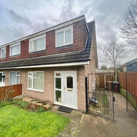 Buy this 3 bed duplex on Tavern Avenue in Bulwell, NG8 5EE