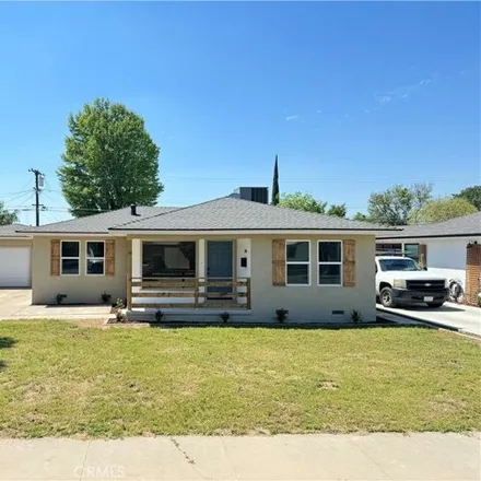Buy this 3 bed house on 1251 South Rupert Avenue in Reedley, CA 93654