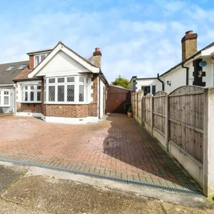 Image 1 - Woodhall Crescent, London, RM11 3NZ, United Kingdom - House for sale