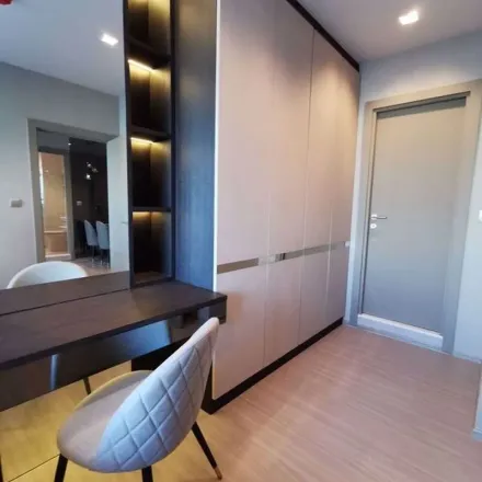 Rent this 2 bed apartment on Life Asoke–Rama 9 in Asok-Din Daeng Road, Ratchathewi District