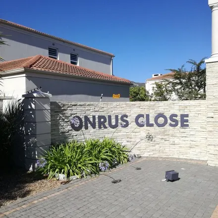 Image 5 - Douglas Street, Overstrand Ward 13, Overstrand Local Municipality, 7201, South Africa - Apartment for rent