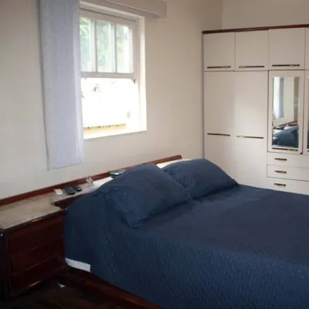 Rent this 4 bed house on Nova Iguaçu