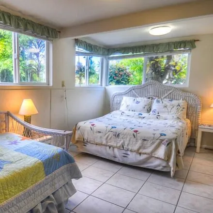 Rent this 3 bed house on Hilo in HI, 96720