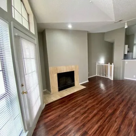 Image 5 - 9823 Summerwood Circle, Audelia, Dallas, TX 75243, USA - House for rent