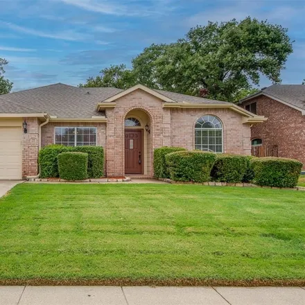 Buy this 3 bed house on 405 Londonderry Lane in Mansfield, TX 76063