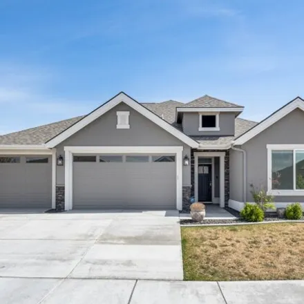 Buy this 3 bed house on Broken Top Avenue in Richland, WA 99353