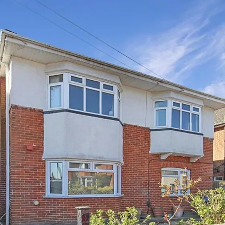 Rent this 5 bed apartment on Mortimer Road in Bournemouth, Christchurch and Poole