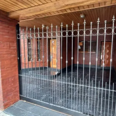 Buy this 2 bed house on Grupo Scout San José Obrero in 645 - Alicia Moreau de Justo 3352, Villa Alianza