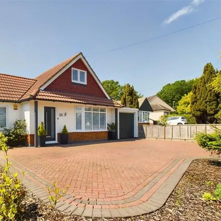 Image 5 - Moonrakers Way, Highcliffe-on-Sea, BH23 4RD, United Kingdom - House for sale