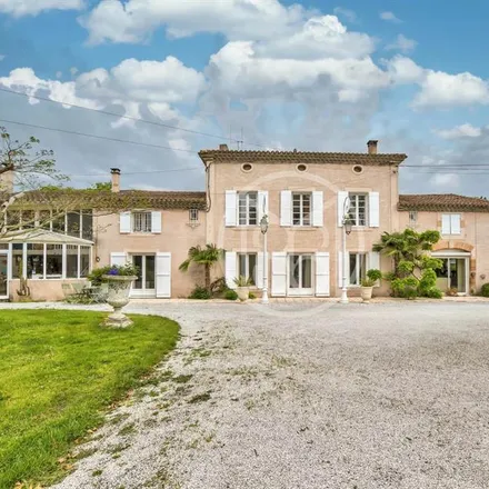 Buy this 8 bed house on Rue Anatole France in 11400 Castelnaudary, France