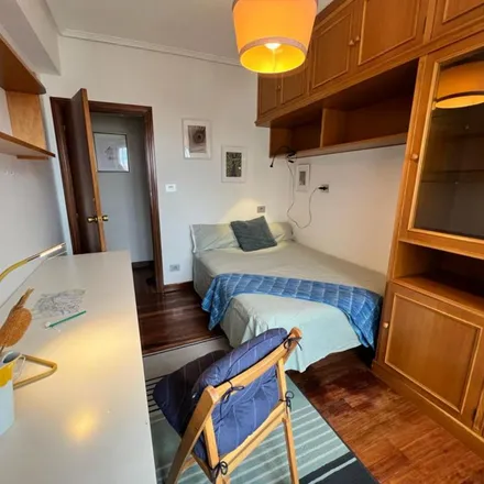 Image 6 - Behekobide kalea, 3, 48006 Bilbao, Spain - Apartment for rent