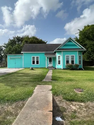 Buy this 1 bed house on 308 Lucas Avenue in Palacios, TX 77465