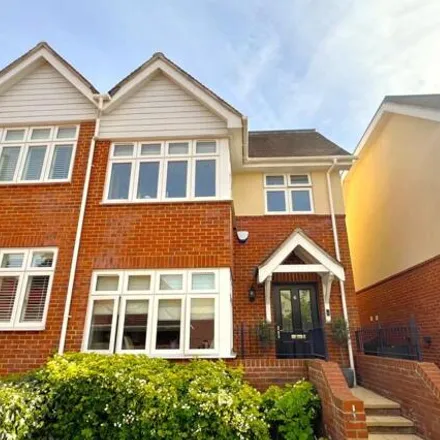 Buy this 4 bed duplex on Milverton Place in London, BR1 5FB