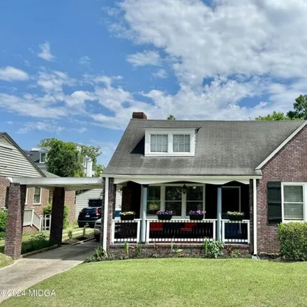 Buy this 3 bed house on 144 Beverly Pl in Macon, Georgia