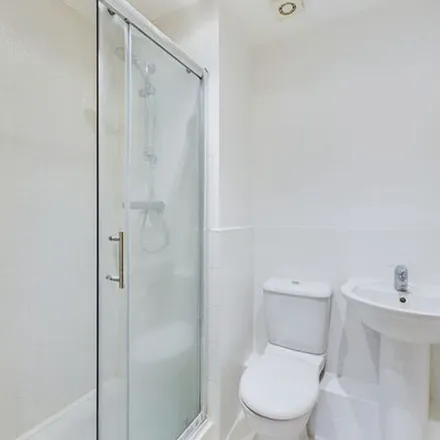Image 3 - Pallatia Court, High Wycombe, HP13 5DP, United Kingdom - Apartment for rent