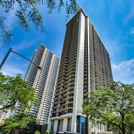 Buy this 1 bed condo on Malibu Condominiums in 6007 North Sheridan Road, Chicago