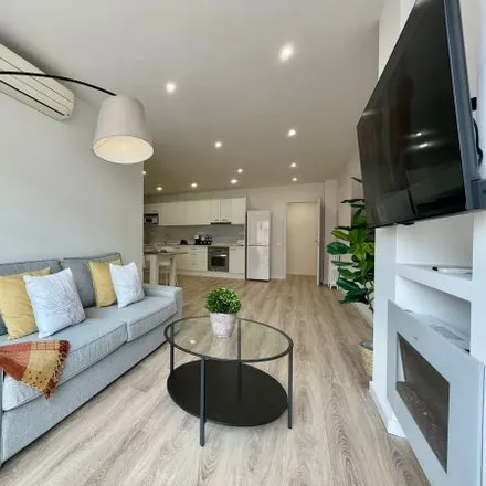 Rent this 5 bed apartment on Avinguda de Roma in 99, 08029 Barcelona