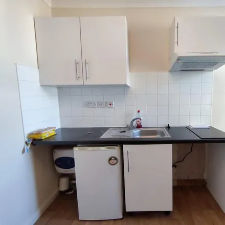 Rent this 1 bed apartment on The Dukes Head in London Road, Dunton Green