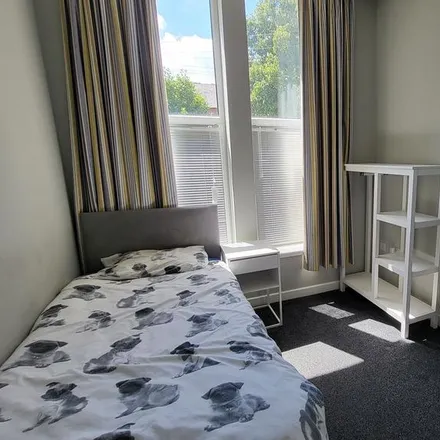 Rent this 1 bed room on Auckland Road in Doncaster, DN2 4AD