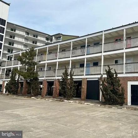 Image 1 - 36 34th Street, Ocean City, MD 21842, USA - Condo for sale