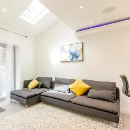 Image 7 - Rose Joan Mews, London, NW6 1DQ, United Kingdom - Room for rent