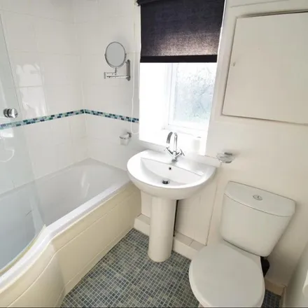 Image 5 - 50 West Hill, North Weston, BS20 6LR, United Kingdom - House for rent