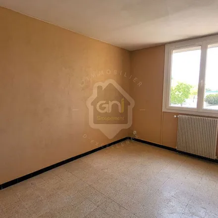 Rent this 4 bed apartment on 14 Avenue de Farciennes in 30300 Beaucaire, France