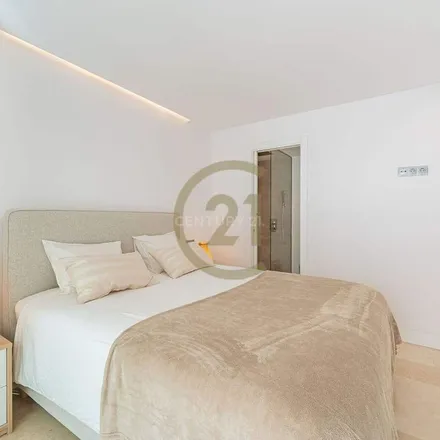 Image 2 - Calle Cerro Andevado, 29660 Marbella, Spain - Apartment for rent