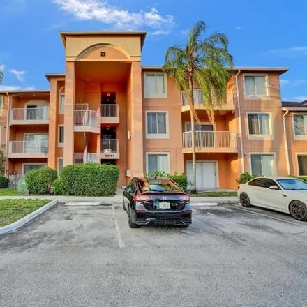 Buy this 2 bed condo on unnamed road in Davie, FL 33314