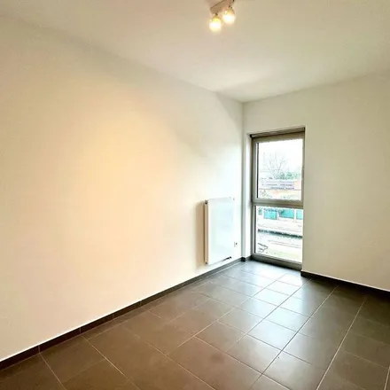 Rent this 2 bed apartment on Pauwels BVBA in Bredastraat 105, 2060 Antwerp