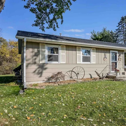 Buy this 3 bed house on 420 West Street in Stoughton, WI 53589