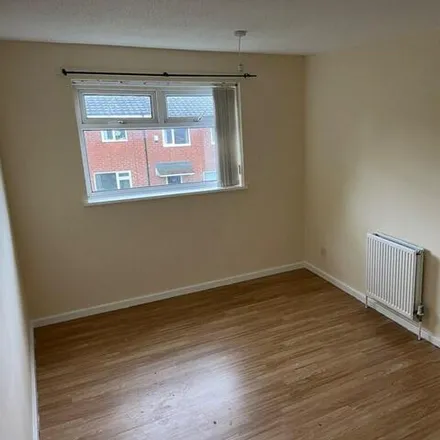 Image 6 - Sedgemoor Road, Redcar and Cleveland, TS6 0UA, United Kingdom - Townhouse for rent