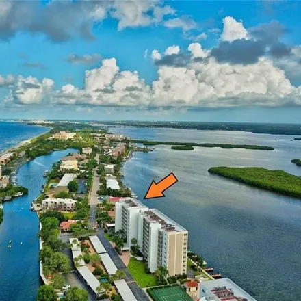 Buy this 1 bed condo on Midnight Pass Road in Sarasota County, FL 34242