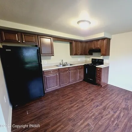 Image 3 - Adams Street, East Stroudsburg, PA 18301, USA - Apartment for rent