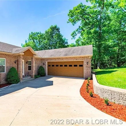 Image 3 - 12 Spring Green Court, Village of Four Seasons, Camden County, MO 65049, USA - House for sale