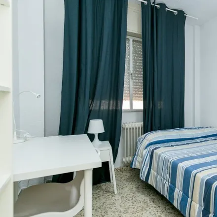 Rent this 5 bed room on Parking Pedro Antonio in Calle Pedro Antonio de Alarcón, 40