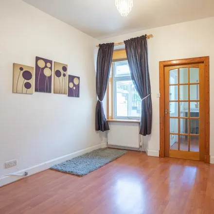 Image 2 - Viewforth Terrace, Kirkcaldy, KY1 3BP, United Kingdom - Apartment for rent