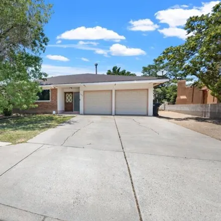 Buy this 3 bed house on 6217 Cuesta Pl NW in Albuquerque, New Mexico