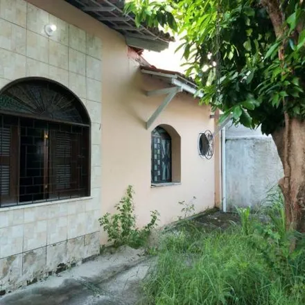 Buy this 3 bed house on Rua Lauro Maia 34 in José Bonifácio, Fortaleza - CE