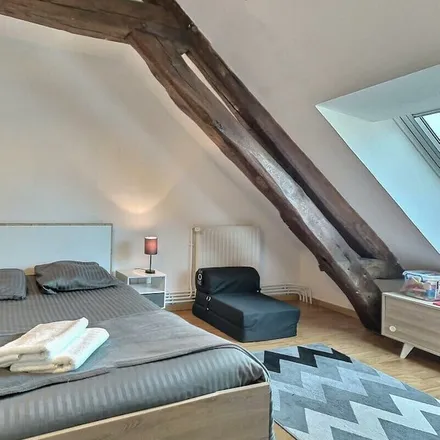 Rent this 2 bed apartment on 10300 Sainte-Savine