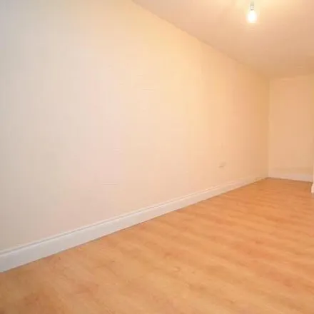 Image 4 - Fen Lane, London, RM14 3PR, United Kingdom - House for rent