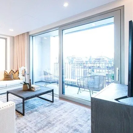 Rent this 2 bed apartment on Edgware Road in London, W2 1EB